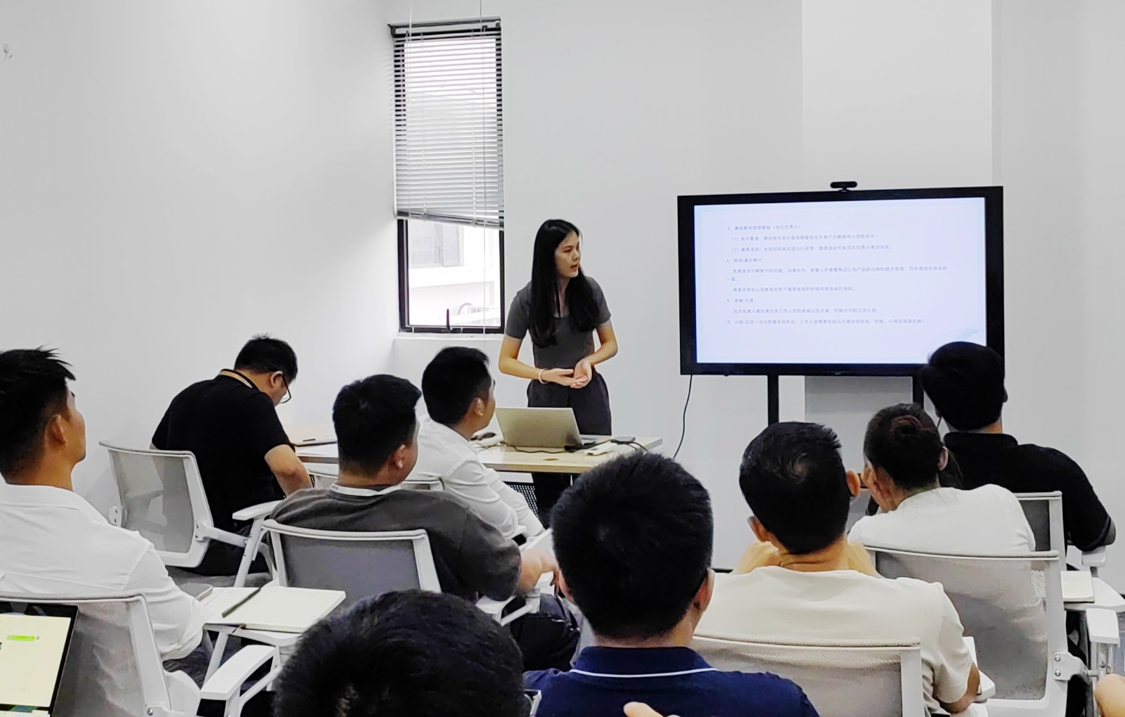 1695614352348081.jpg 22.jpg